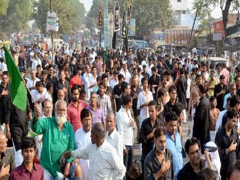curion With mourning procession of Shiites in Karbala reached